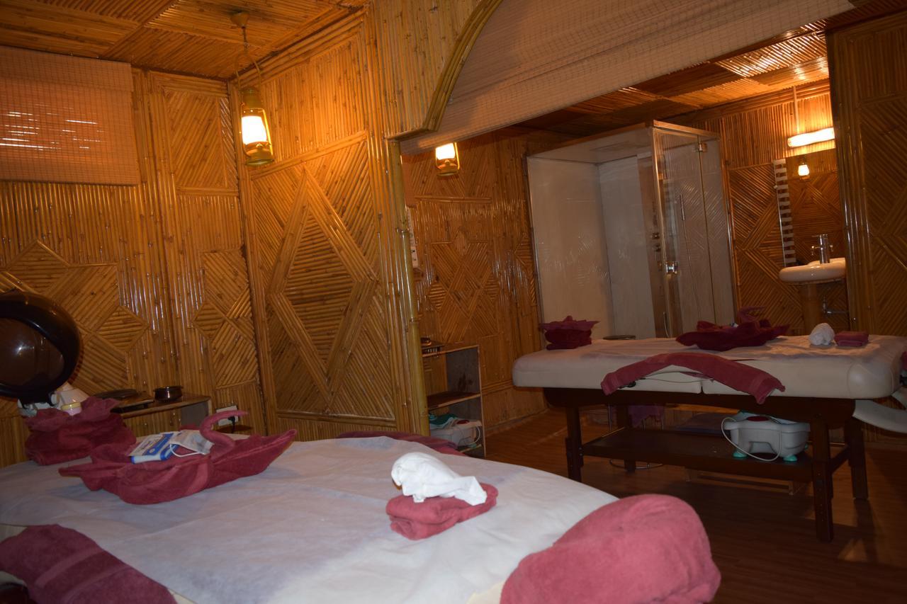 Hotel Raj Palace Rishikesh Ngoại thất bức ảnh