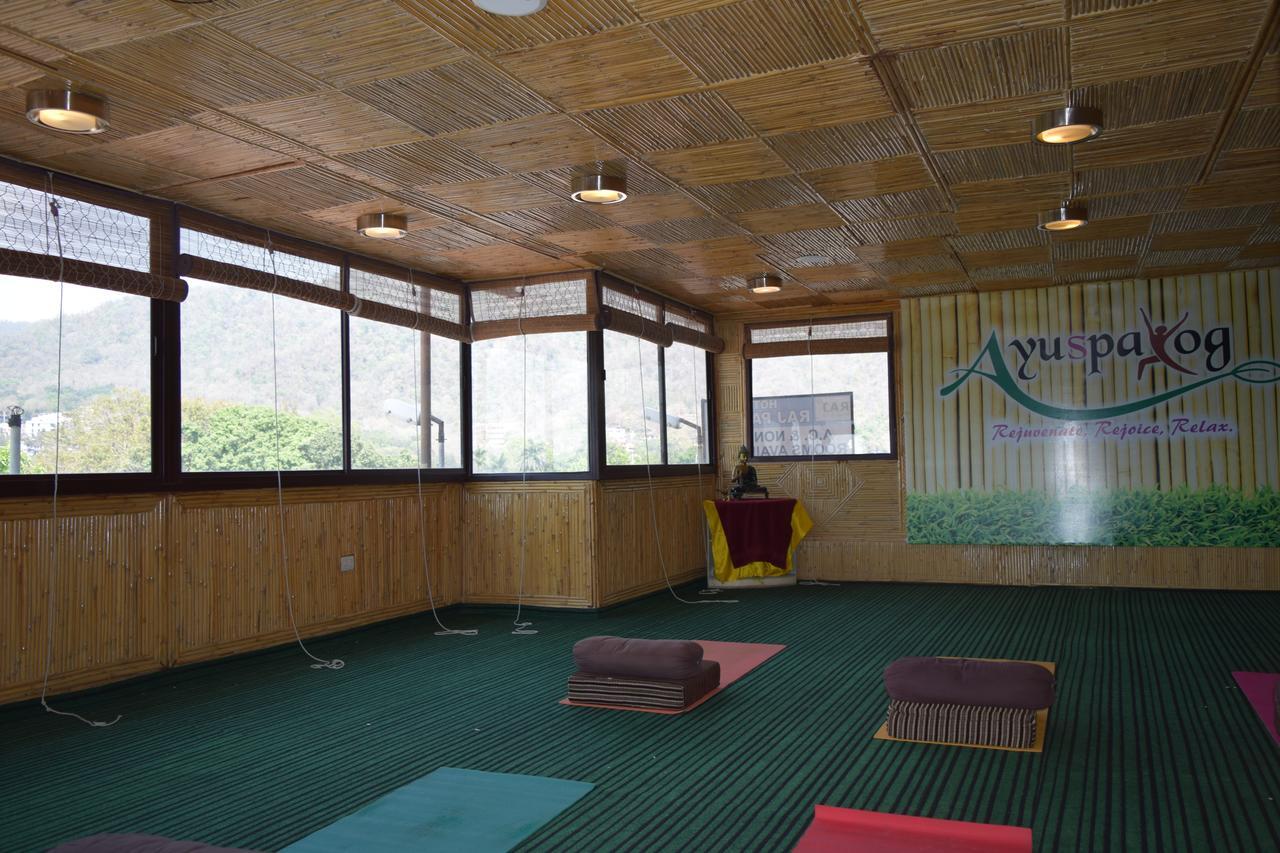 Hotel Raj Palace Rishikesh Ngoại thất bức ảnh