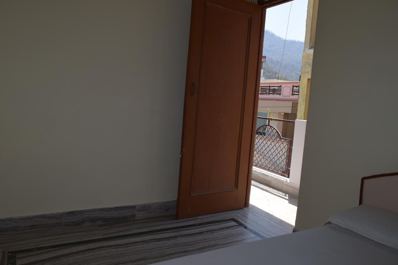 Hotel Raj Palace Rishikesh Ngoại thất bức ảnh